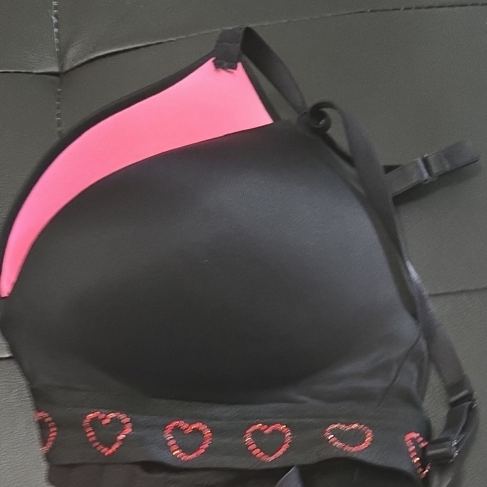Victoria's Secret Black and Red Heart Bra - Picture 7 of 7